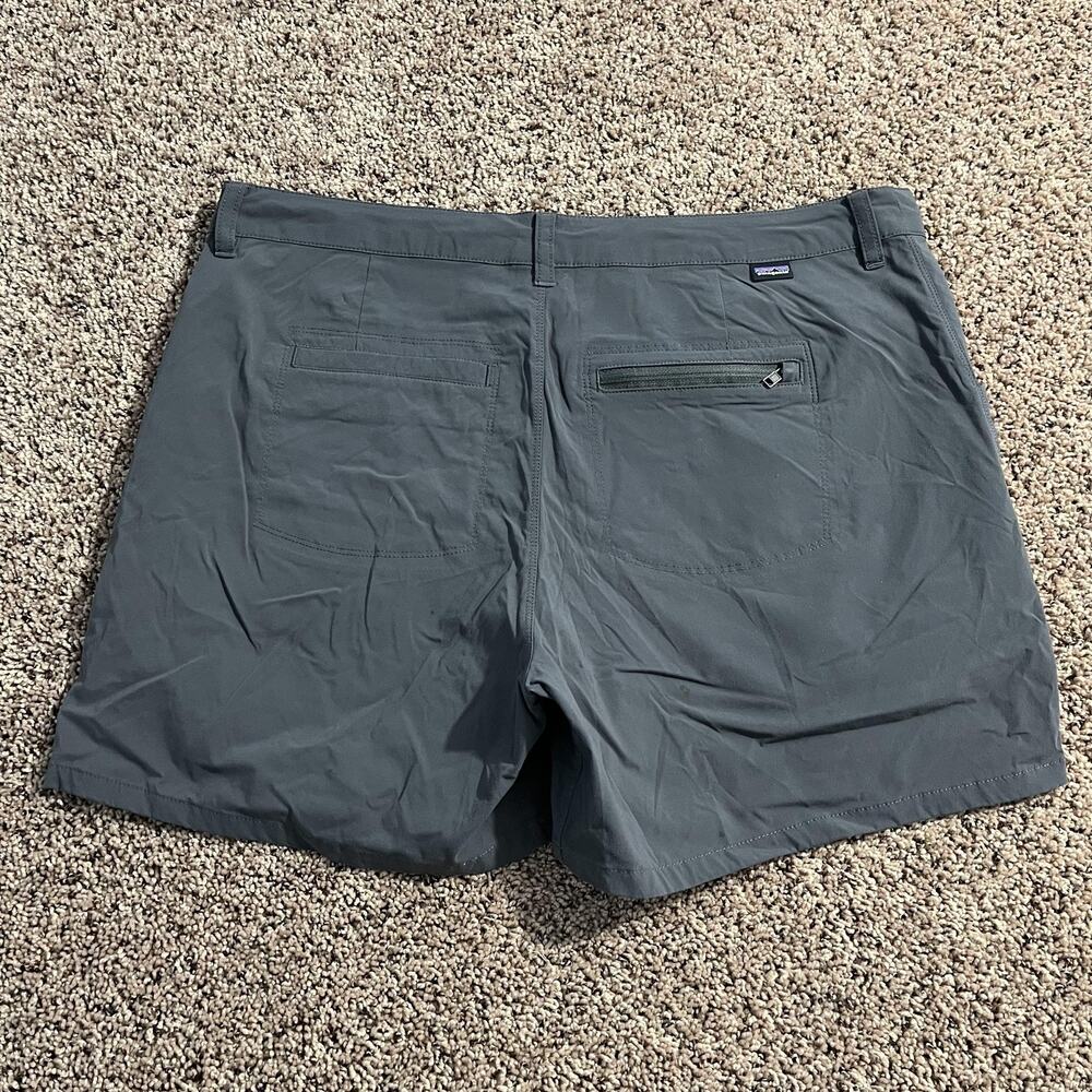Patagonia Shorts Womens 12 Gray Hiking Walking Lightweight Quick Dry Zip‎ Pocket - Picture 2 of 13